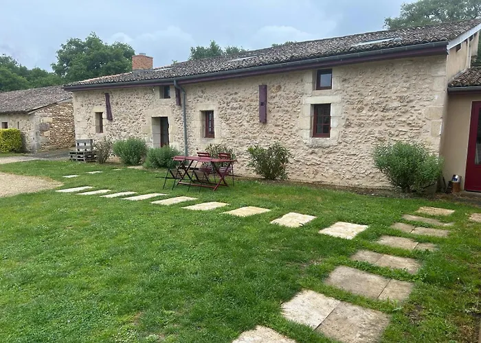 Les Hauts De Grandmont Complet 12-15 Personnes 펜션 *